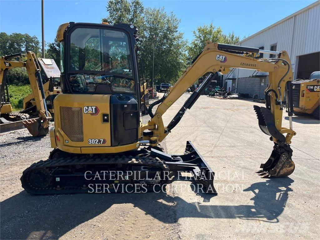 CAT 302.7-07CR 大型油圧ショベル12t以上（パワーショベル・ユンボ）