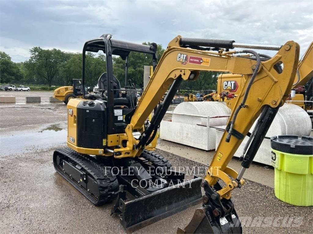 CAT 302.7-07LO 大型油圧ショベル12t以上（パワーショベル・ユンボ）