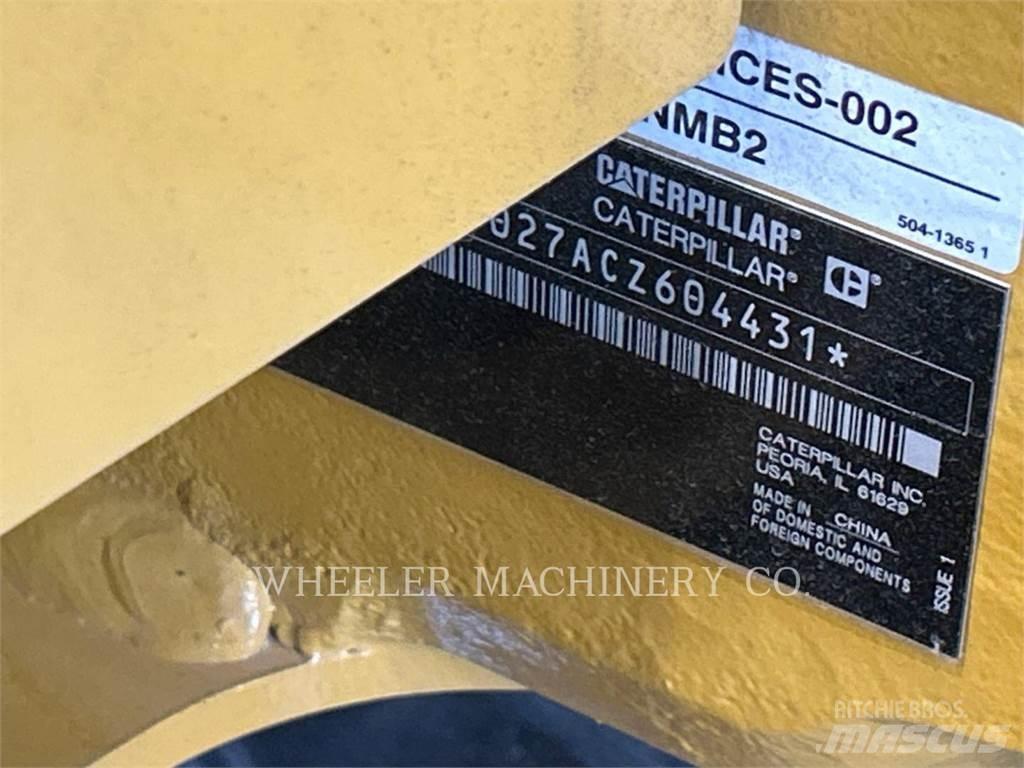 CAT 302.7 C1 大型油圧ショベル12t以上（パワーショベル・ユンボ）