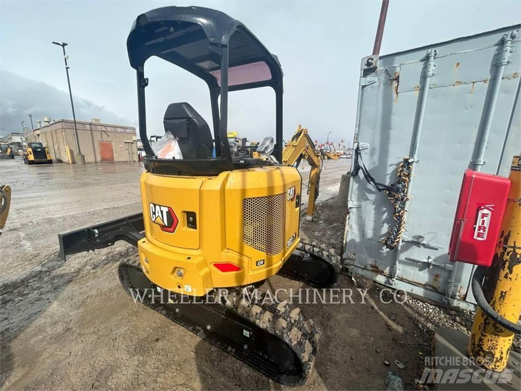 CAT 302.7 C1 大型油圧ショベル12t以上（パワーショベル・ユンボ）