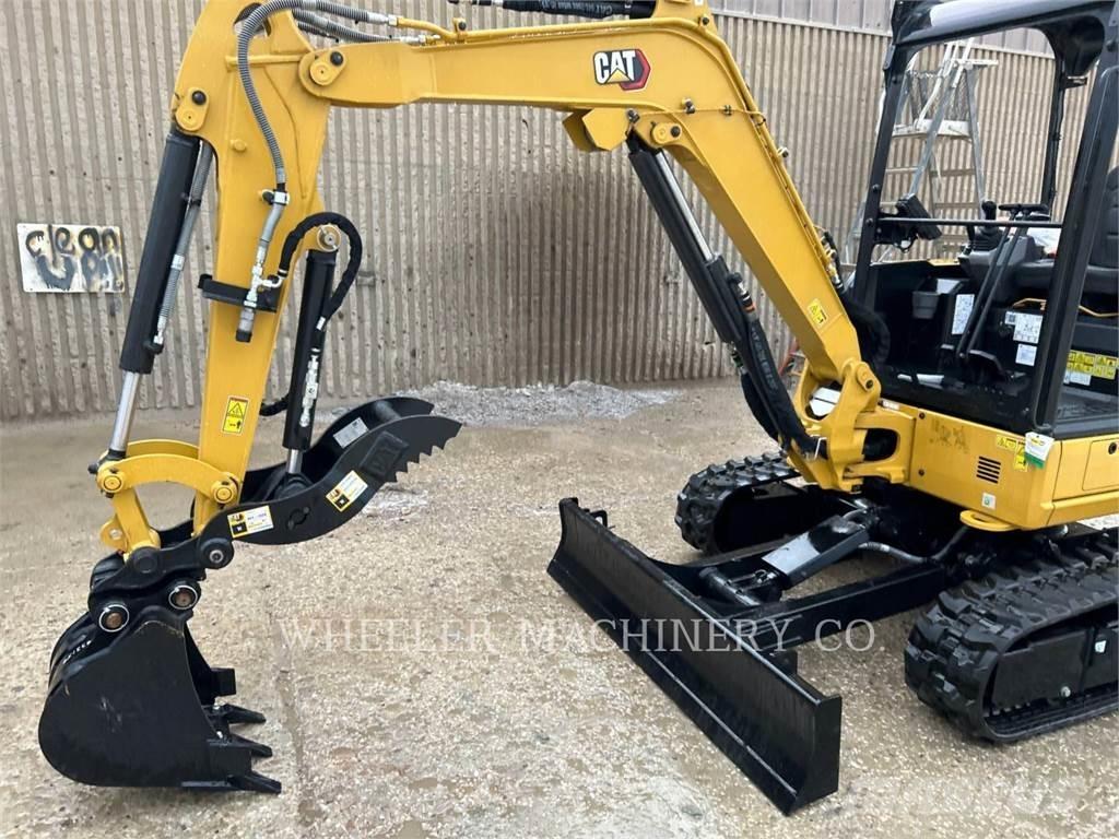CAT 302.7 C1TH 大型油圧ショベル12t以上（パワーショベル・ユンボ）
