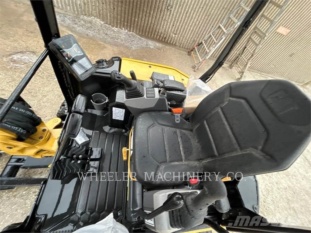 CAT 302.7 C1TH 大型油圧ショベル12t以上（パワーショベル・ユンボ）