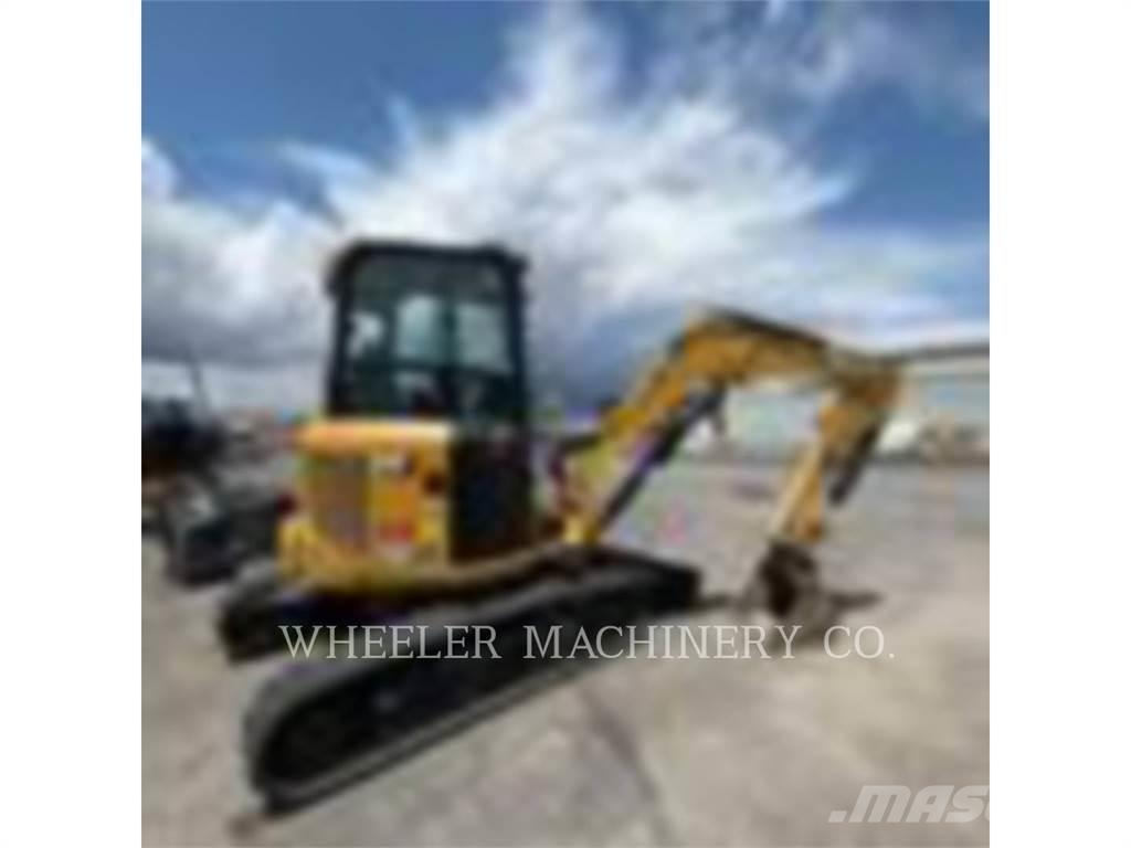 CAT 302.7 C3 大型油圧ショベル12t以上（パワーショベル・ユンボ）