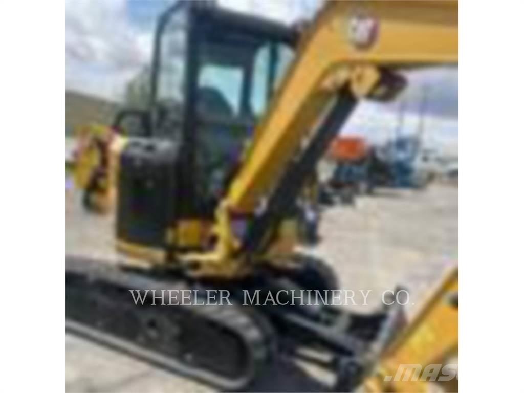CAT 302.7 C3 大型油圧ショベル12t以上（パワーショベル・ユンボ）