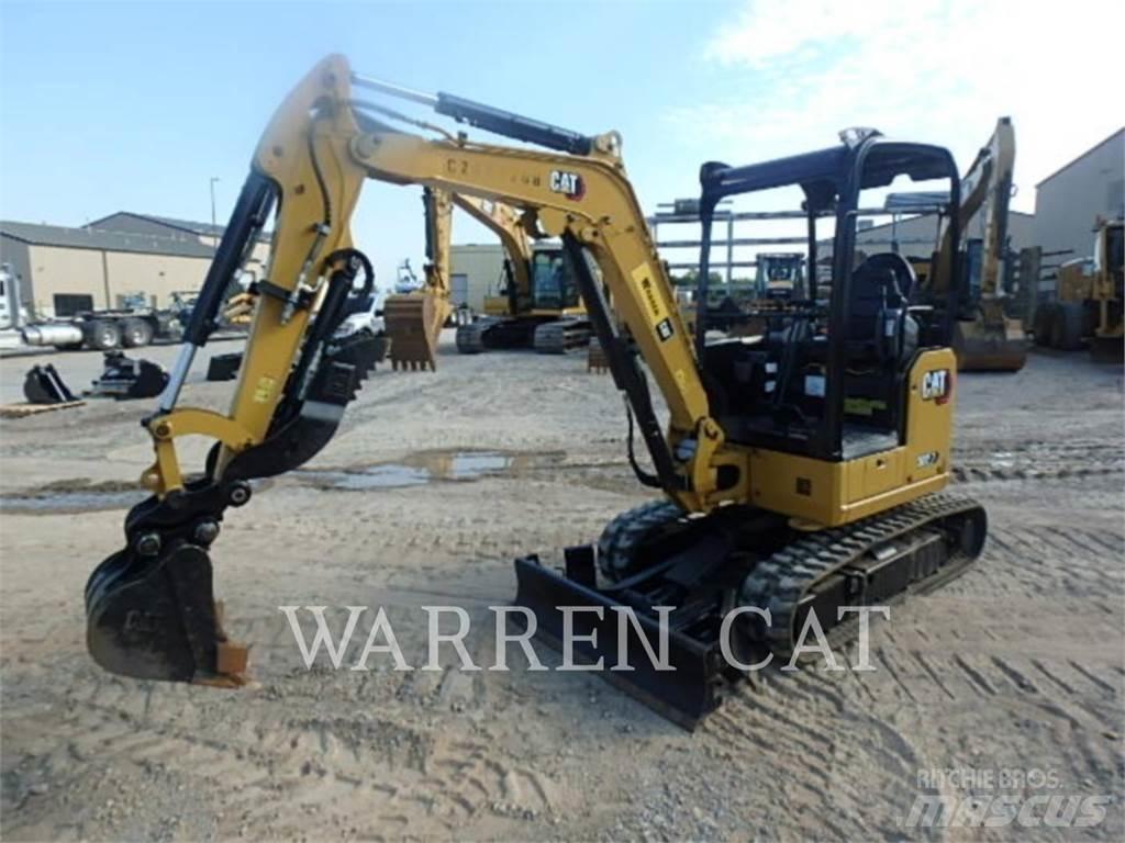 CAT 302.7 CR 大型油圧ショベル12t以上（パワーショベル・ユンボ）