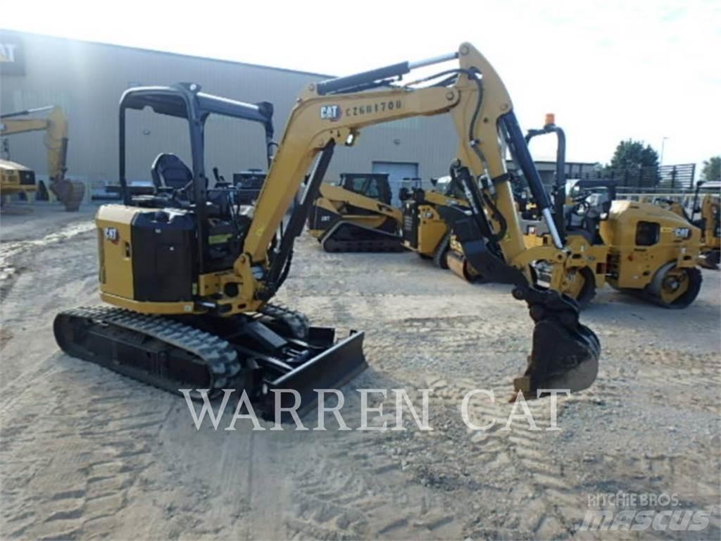 CAT 302.7 CR 大型油圧ショベル12t以上（パワーショベル・ユンボ）