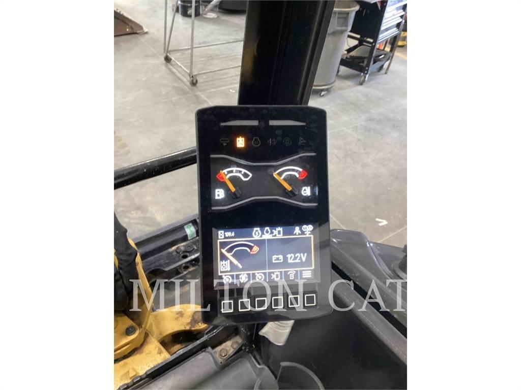 CAT 302.707CR 大型油圧ショベル12t以上（パワーショベル・ユンボ）