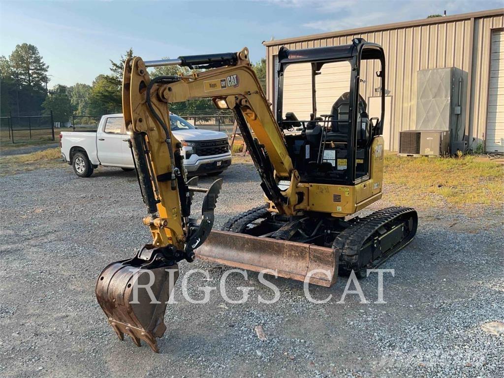 CAT 302.707CR 大型油圧ショベル12t以上（パワーショベル・ユンボ）