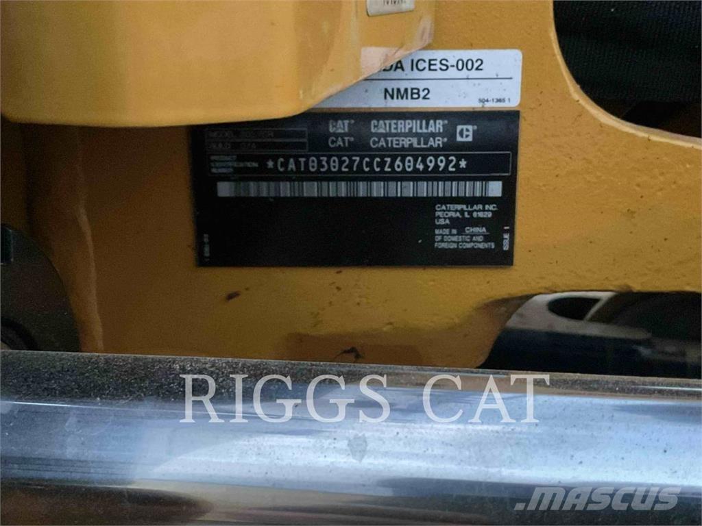 CAT 302.707CR 大型油圧ショベル12t以上（パワーショベル・ユンボ）