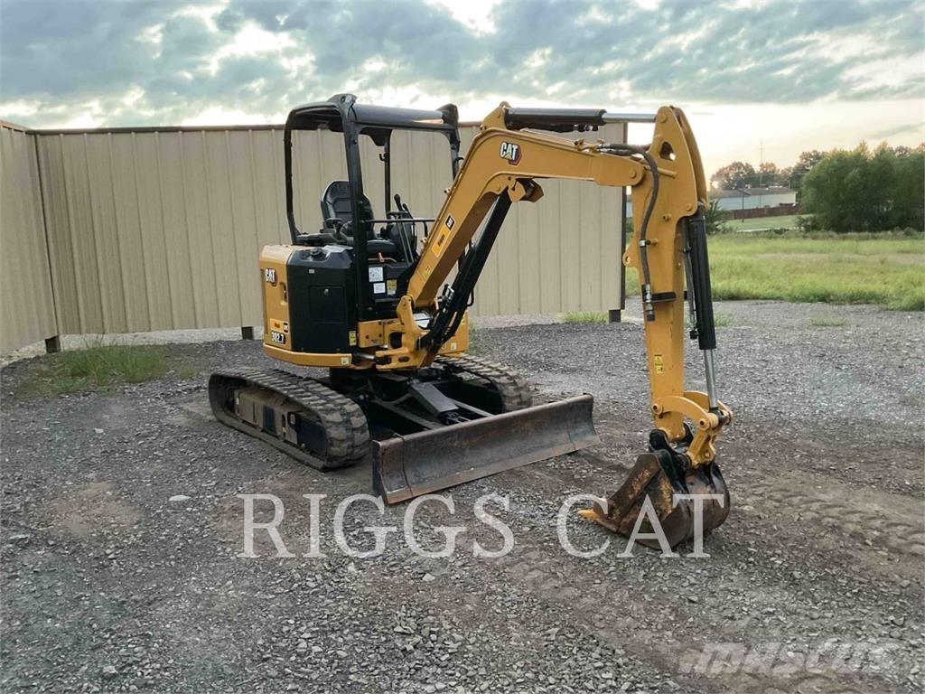 CAT 302.707CR 大型油圧ショベル12t以上（パワーショベル・ユンボ）