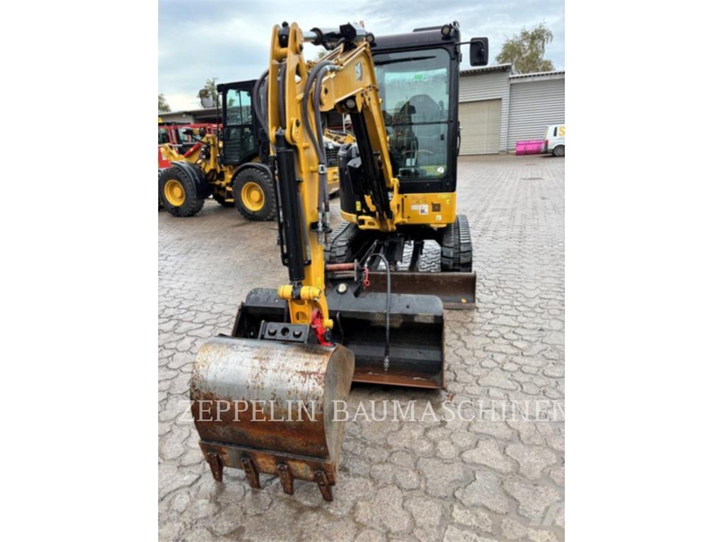 CAT 302.7CR-07 大型油圧ショベル12t以上（パワーショベル・ユンボ）