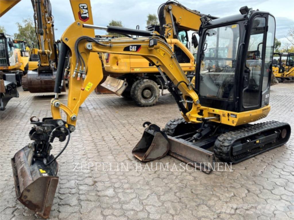 CAT 302.7D 大型油圧ショベル12t以上（パワーショベル・ユンボ）
