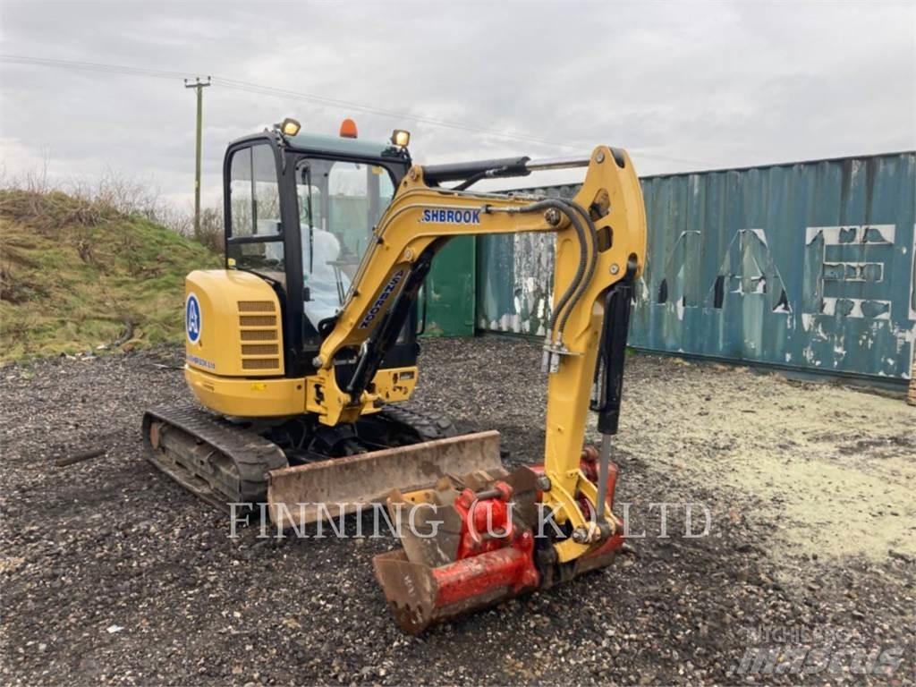CAT 302.7D CAB 大型油圧ショベル12t以上（パワーショベル・ユンボ）