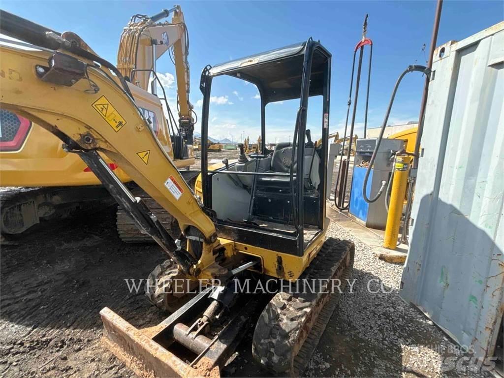 CAT 302.7DC1TH 大型油圧ショベル12t以上（パワーショベル・ユンボ）