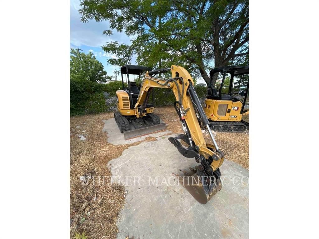 CAT 302.7DC1TH 大型油圧ショベル12t以上（パワーショベル・ユンボ）