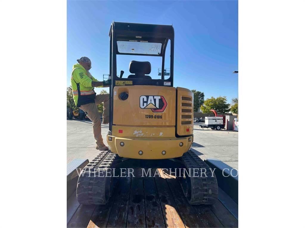 CAT 302.7DC1TH 大型油圧ショベル12t以上（パワーショベル・ユンボ）