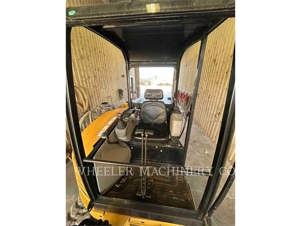 CAT 302.7DC1TH 大型油圧ショベル12t以上（パワーショベル・ユンボ）