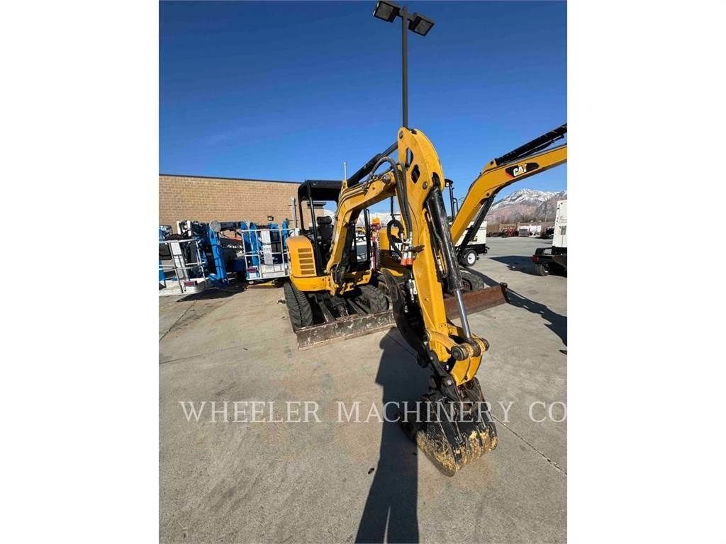 CAT 302.7DC1TH 大型油圧ショベル12t以上（パワーショベル・ユンボ）