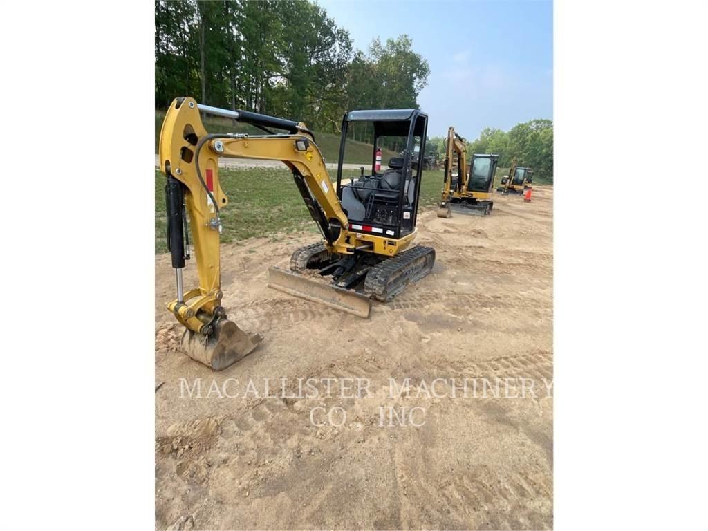 CAT 302.7DCR 大型油圧ショベル12t以上（パワーショベル・ユンボ）