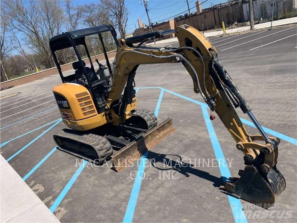 CAT 302.7DCR 大型油圧ショベル12t以上（パワーショベル・ユンボ）