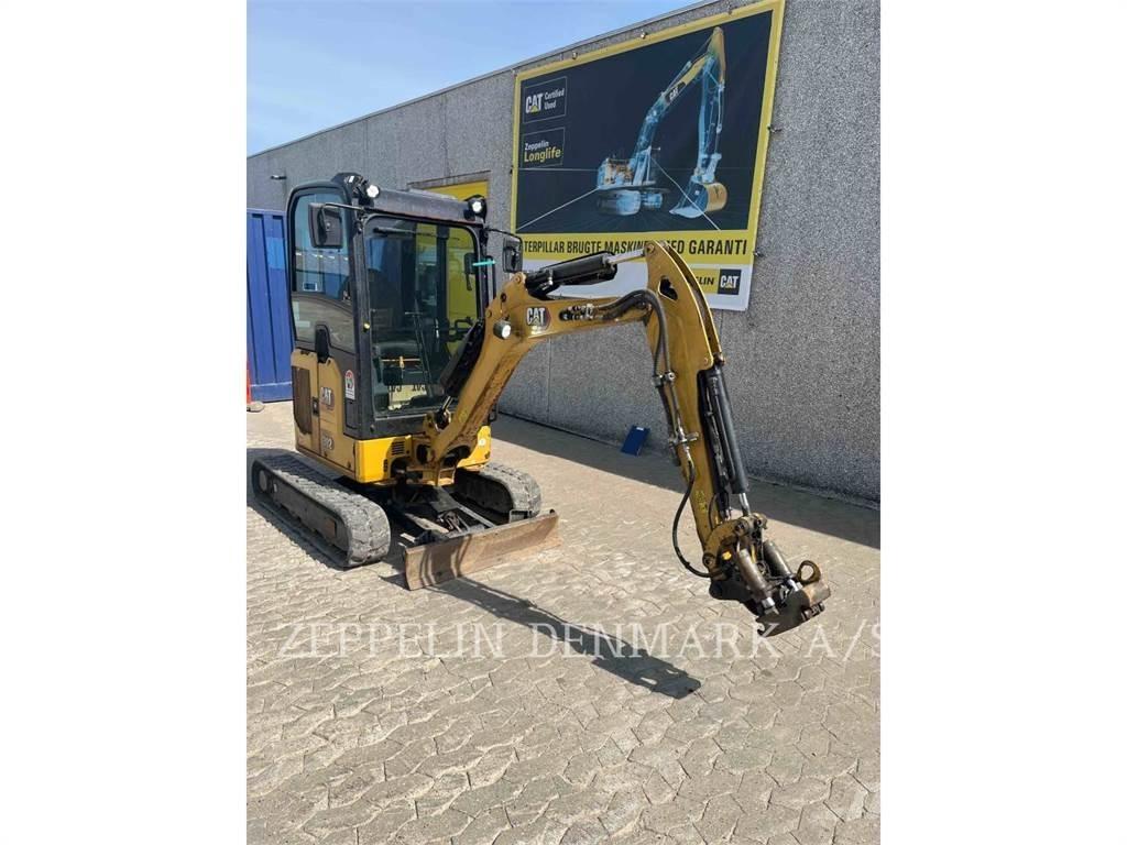 CAT 30205CR 大型油圧ショベル12t以上（パワーショベル・ユンボ）