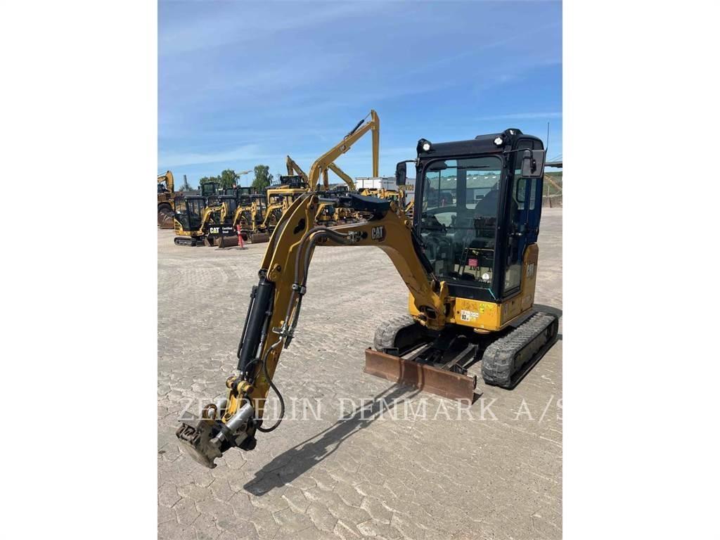 CAT 30205CR ミニ油圧ショベル 7t以下（ミニユンボ・ミニディガー）
