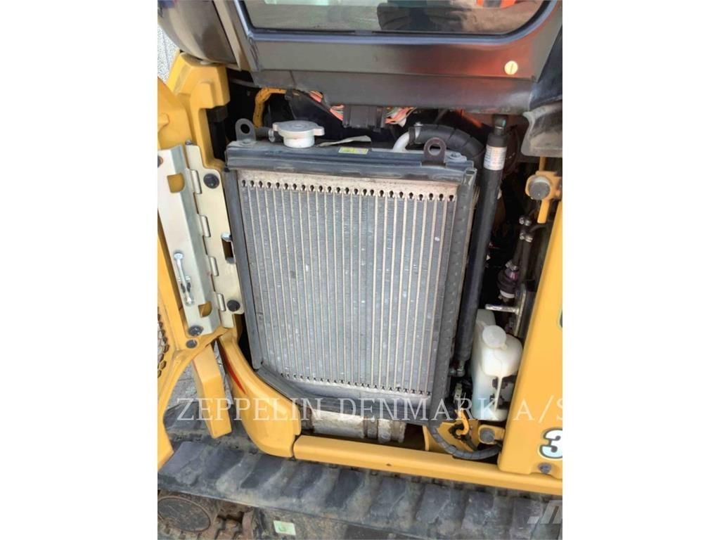 CAT 30205CR 大型油圧ショベル12t以上（パワーショベル・ユンボ）