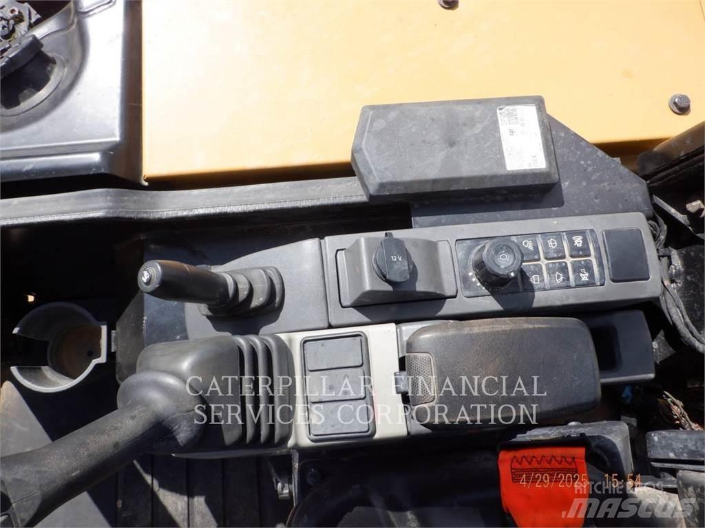 CAT 303.5-07CR 大型油圧ショベル12t以上（パワーショベル・ユンボ）