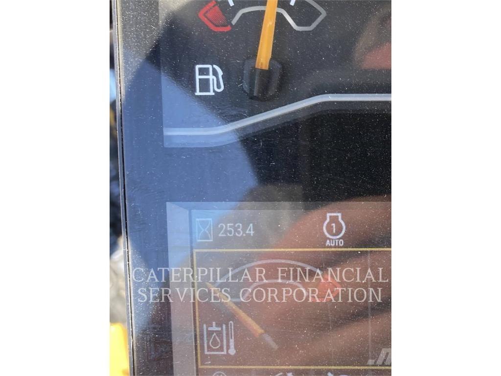 CAT 303.5-07CR 大型油圧ショベル12t以上（パワーショベル・ユンボ）