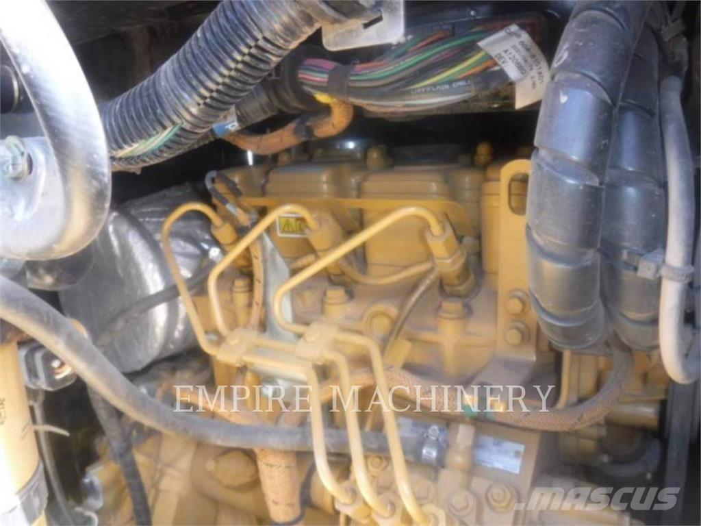 CAT 303.5 CA 大型油圧ショベル12t以上（パワーショベル・ユンボ）