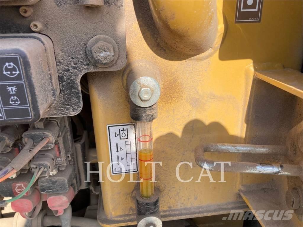 CAT 303.5 CR 大型油圧ショベル12t以上（パワーショベル・ユンボ）