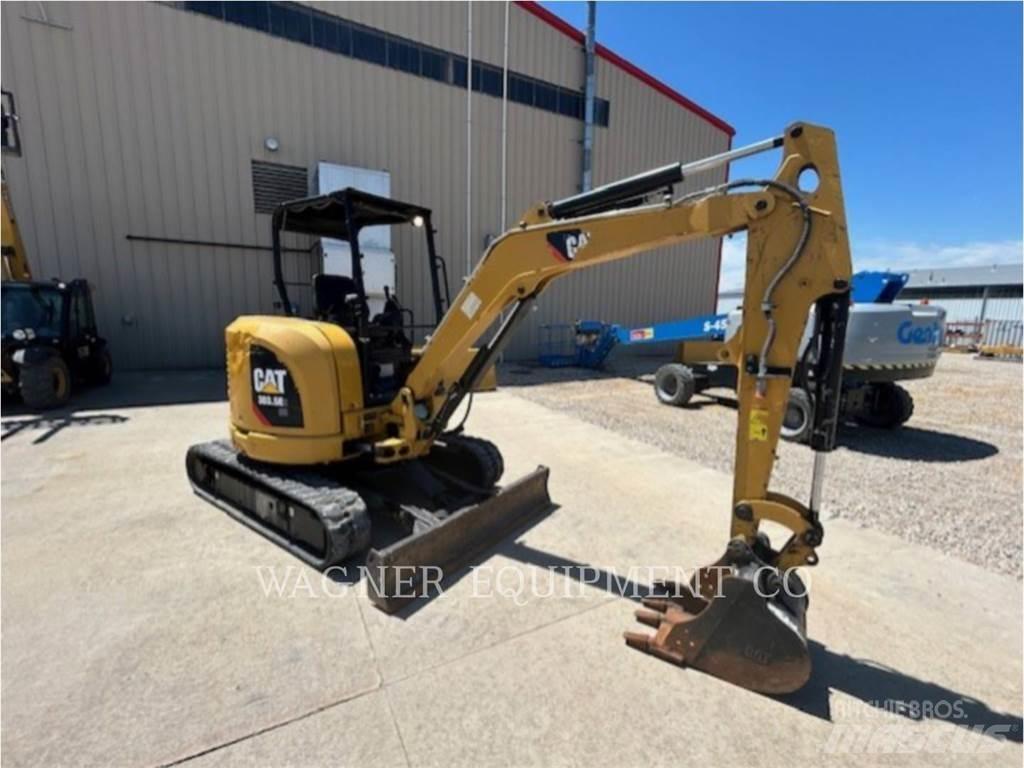 CAT 303.5E2 大型油圧ショベル12t以上（パワーショベル・ユンボ）