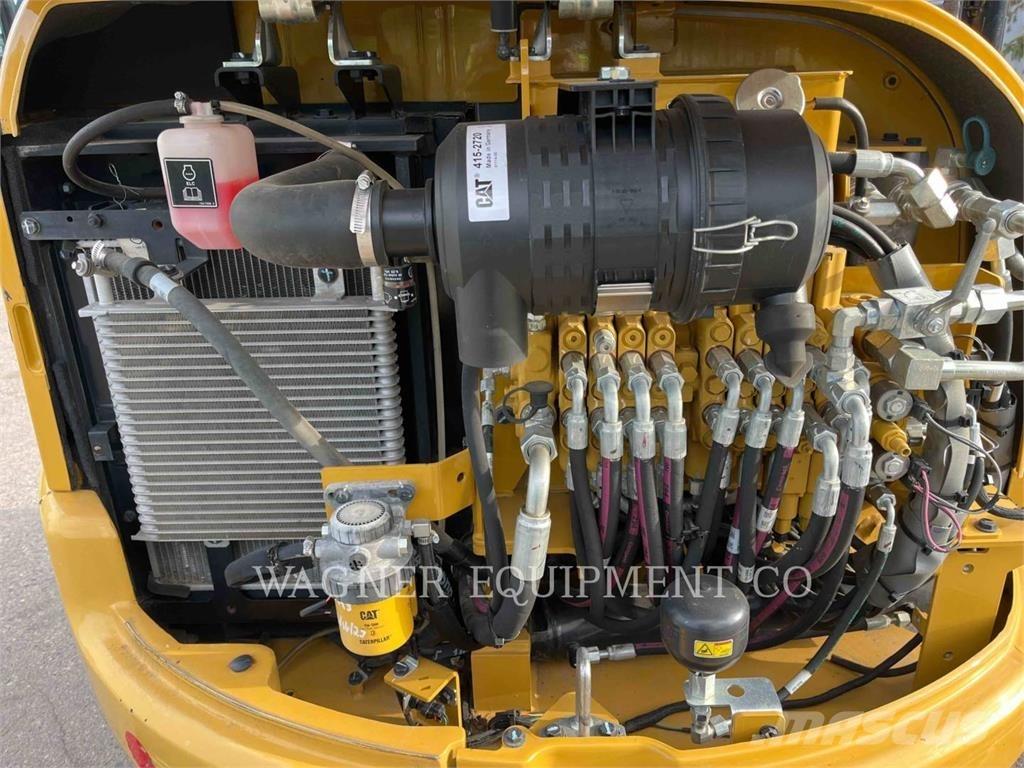 CAT 303.5E2 大型油圧ショベル12t以上（パワーショベル・ユンボ）