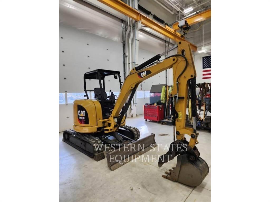 CAT 303.5E2 大型油圧ショベル12t以上（パワーショベル・ユンボ）