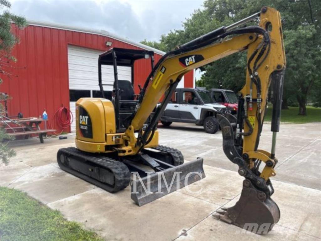 CAT 303.5E2 大型油圧ショベル12t以上（パワーショベル・ユンボ）