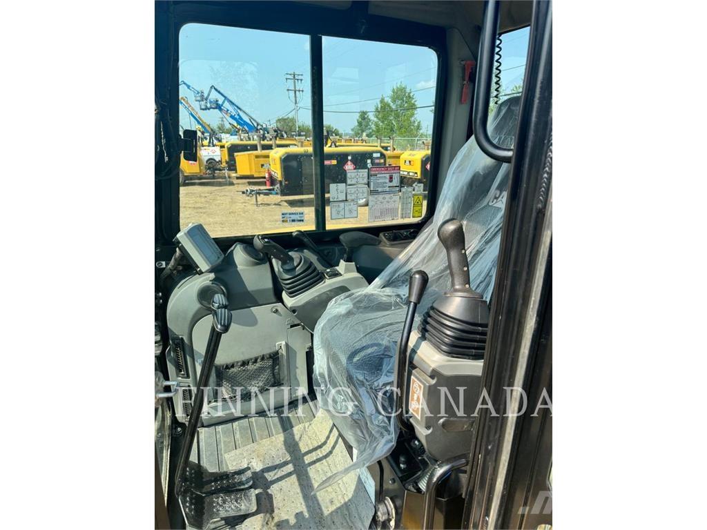 CAT 303.5E2 大型油圧ショベル12t以上（パワーショベル・ユンボ）