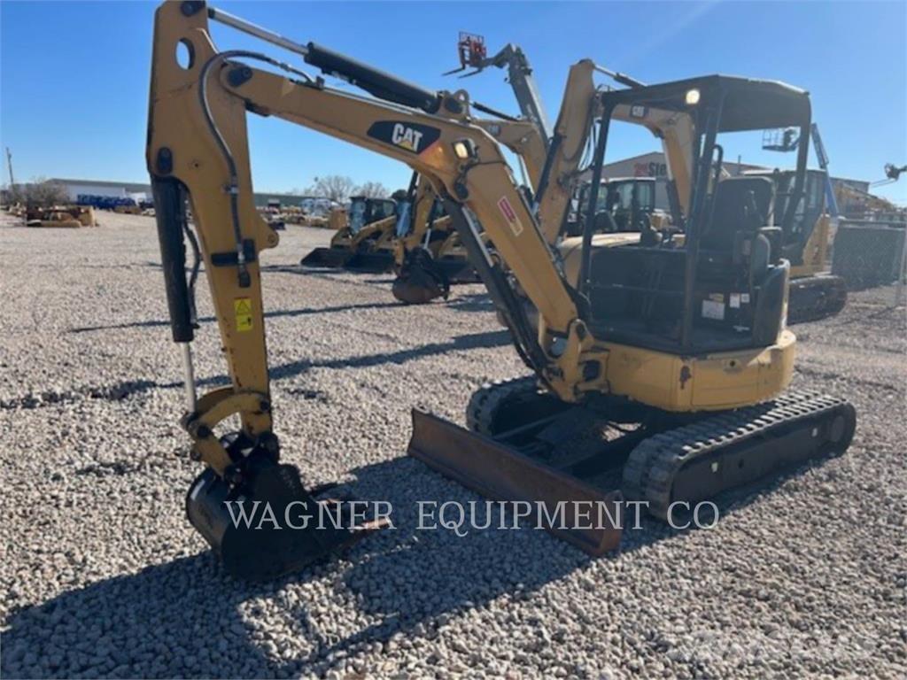 CAT 303.5E2 大型油圧ショベル12t以上（パワーショベル・ユンボ）