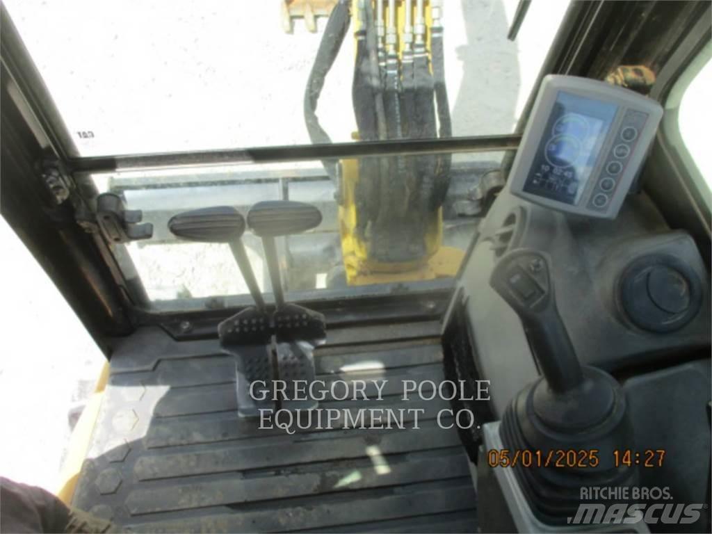 CAT 303.5E2CR 大型油圧ショベル12t以上（パワーショベル・ユンボ）