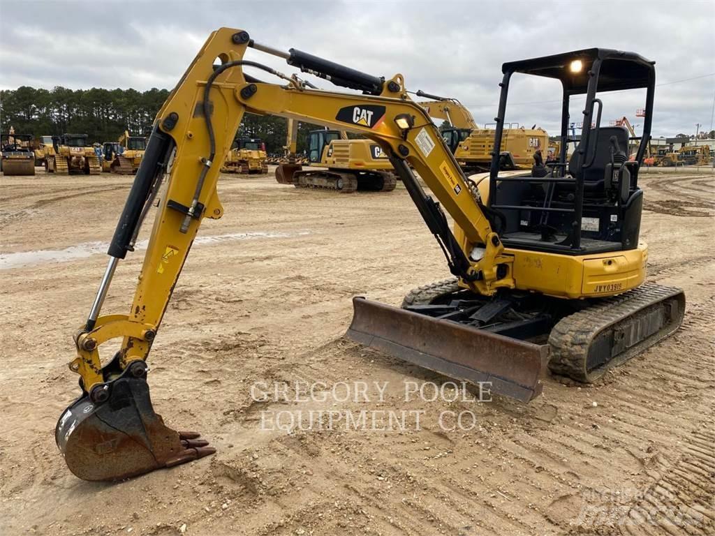CAT 303.5E2CR 大型油圧ショベル12t以上（パワーショベル・ユンボ）