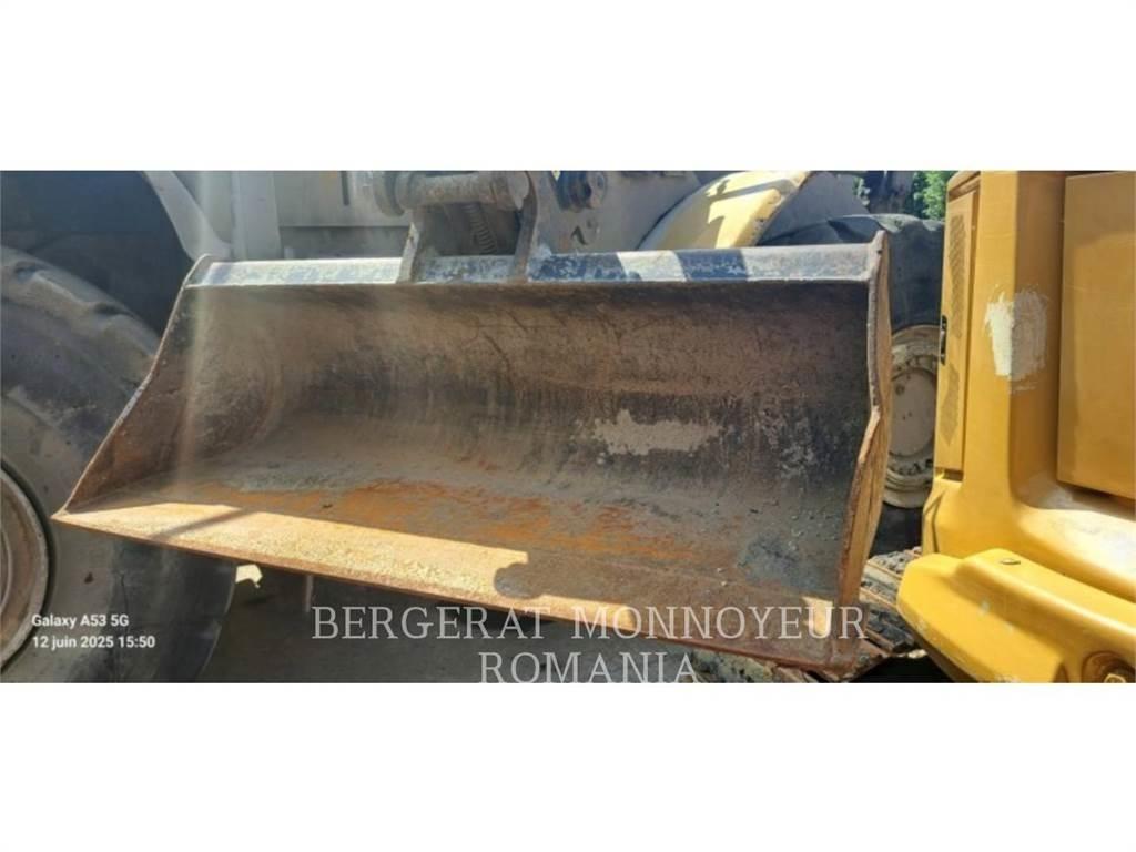 CAT 303.5E2CR 大型油圧ショベル12t以上（パワーショベル・ユンボ）