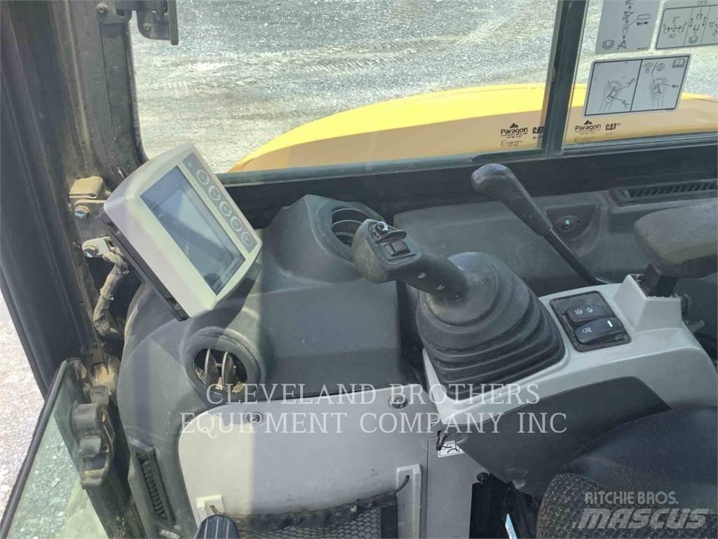CAT 303.5E2CR 大型油圧ショベル12t以上（パワーショベル・ユンボ）