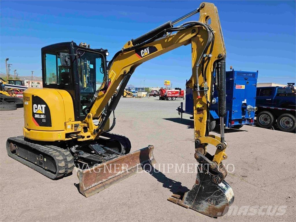 CAT 303.5E2CR 大型油圧ショベル12t以上（パワーショベル・ユンボ）