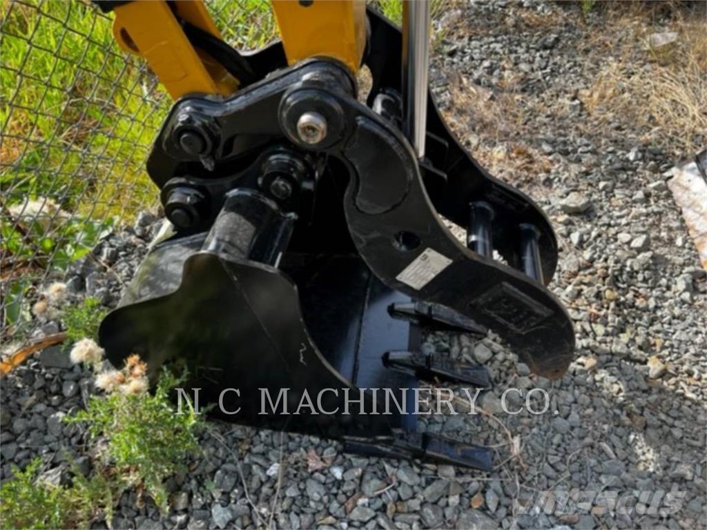 CAT 303.5E2CRN 大型油圧ショベル12t以上（パワーショベル・ユンボ）