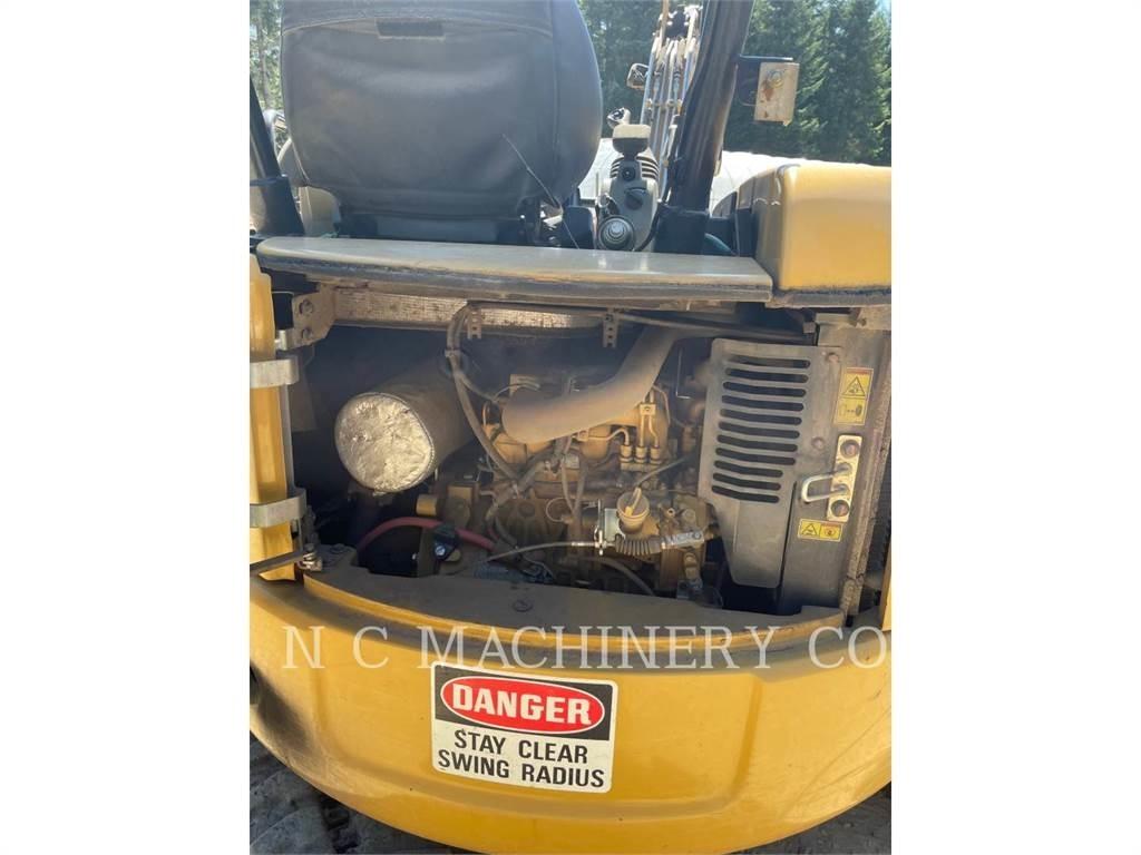 CAT 303.5E2CRN 大型油圧ショベル12t以上（パワーショベル・ユンボ）