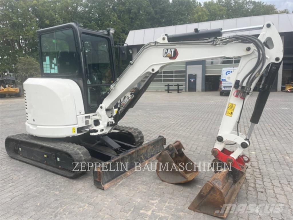 CAT 303.5ECR 大型油圧ショベル12t以上（パワーショベル・ユンボ）