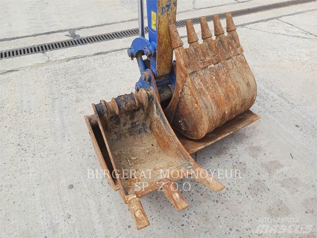 CAT 303 CR 大型油圧ショベル12t以上（パワーショベル・ユンボ）