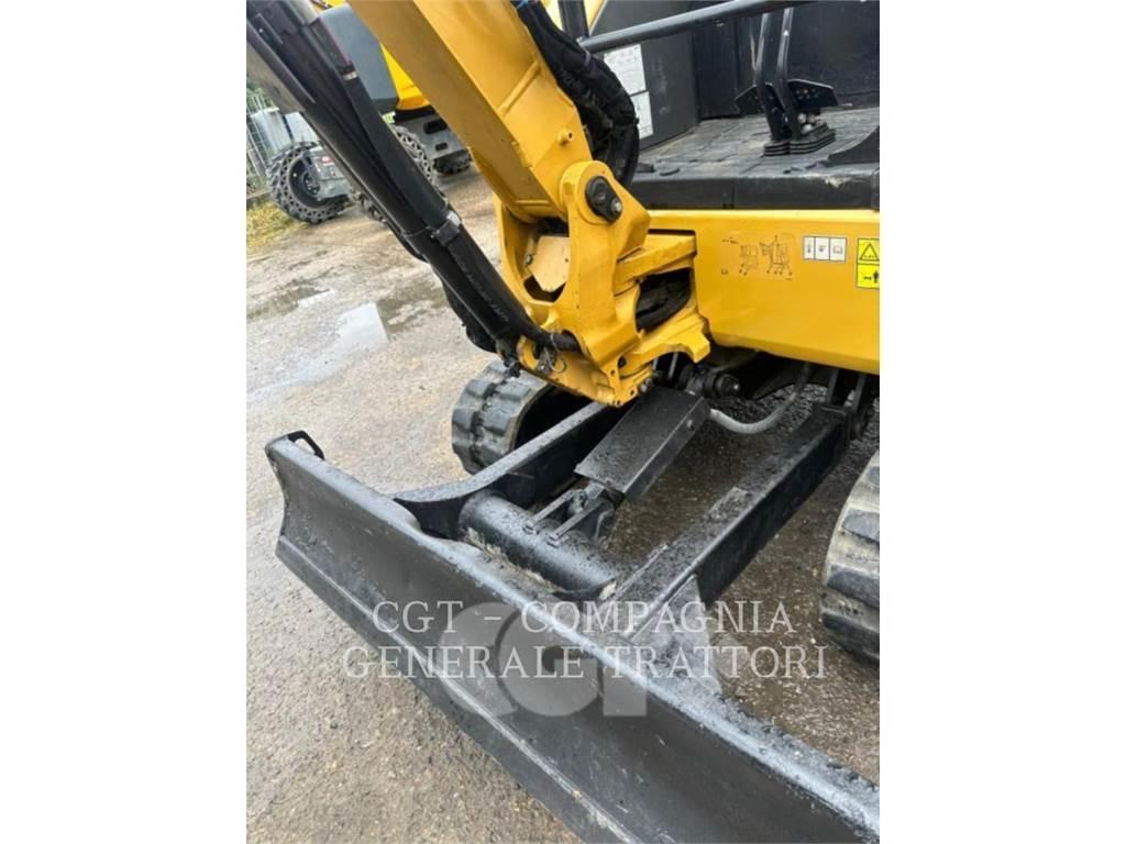 CAT 303 E CR 大型油圧ショベル12t以上（パワーショベル・ユンボ）