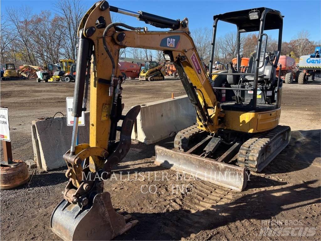 CAT 303ECR 大型油圧ショベル12t以上（パワーショベル・ユンボ）
