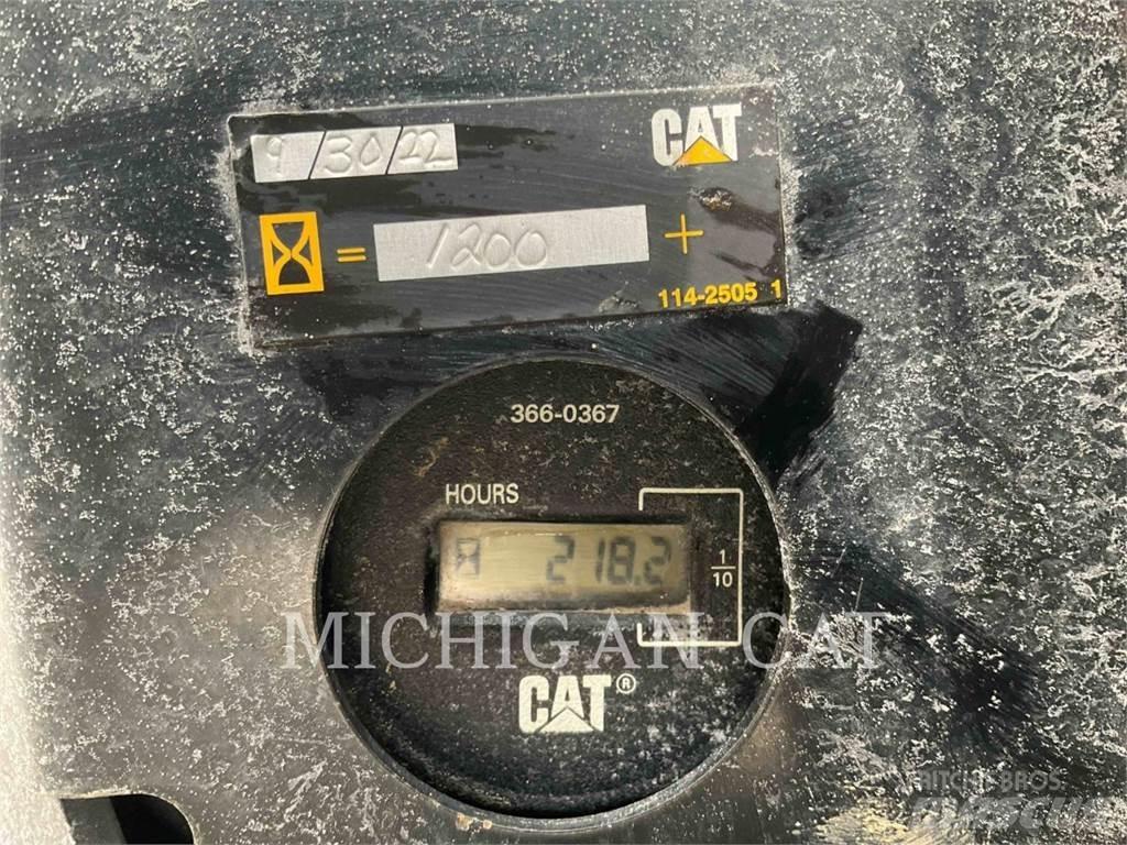 CAT 303ECR 大型油圧ショベル12t以上（パワーショベル・ユンボ）