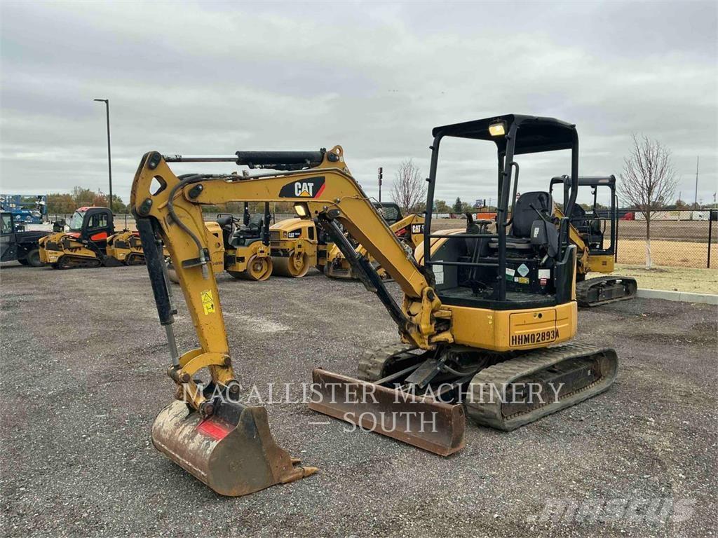 CAT 303ECR 大型油圧ショベル12t以上（パワーショベル・ユンボ）